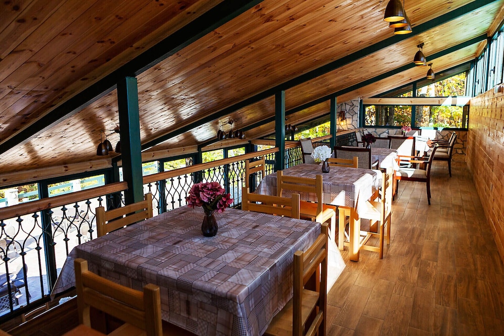 Garni Eco Hotel Elite Kolasin 67/82