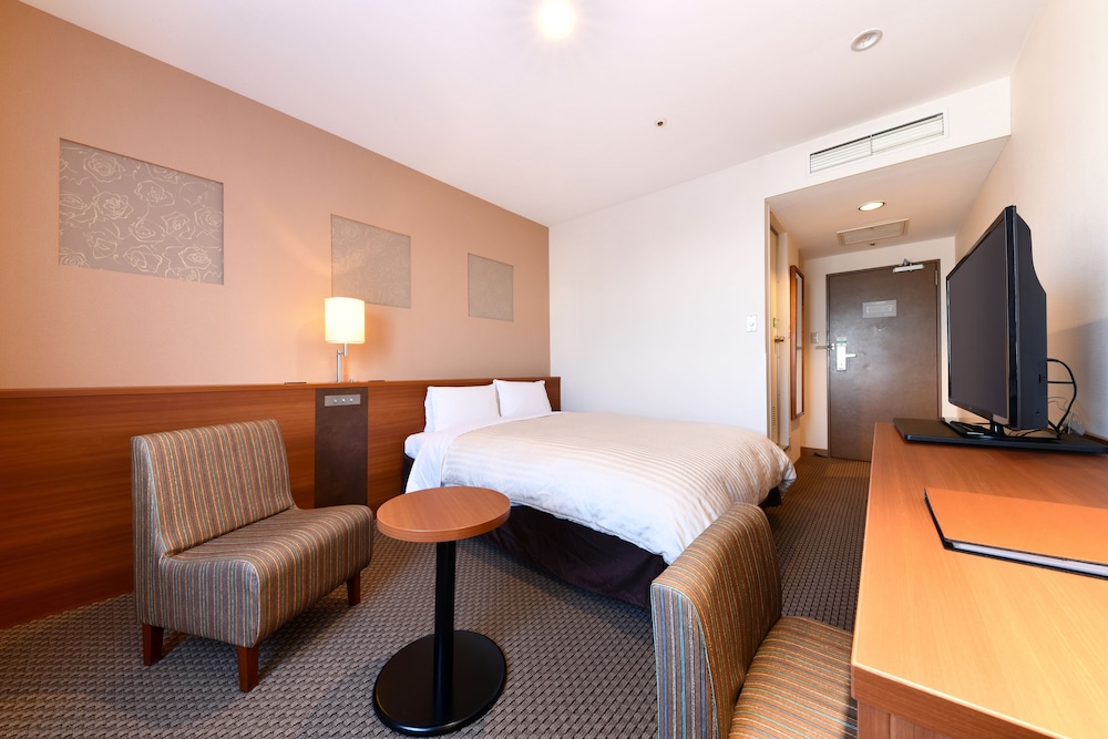 Vessel Inn Yachiyo Katsutadai Ekimae 10/67