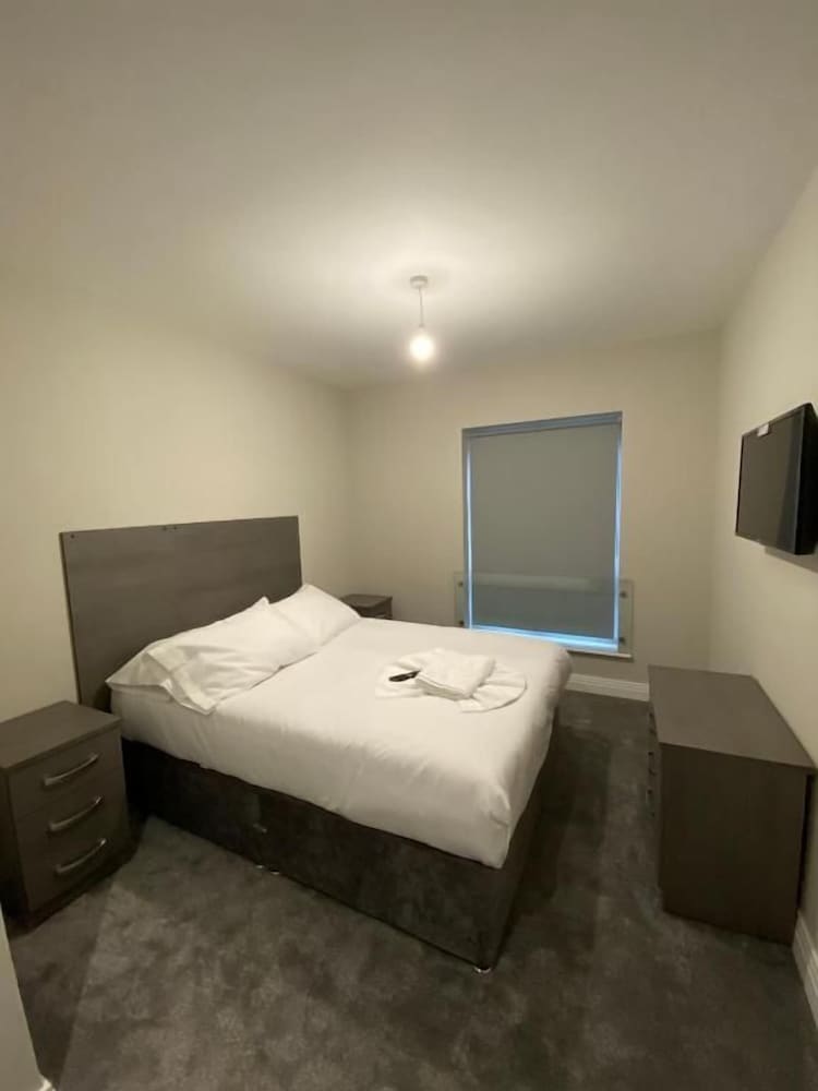 Buckingham Apartment 32/50