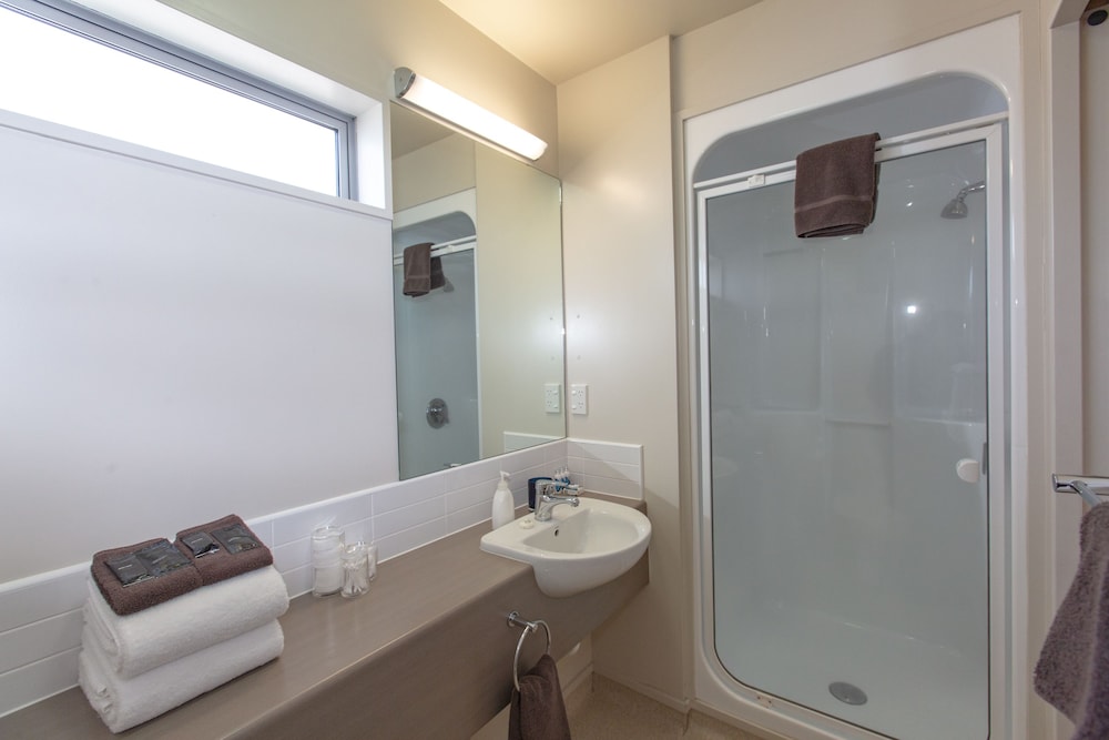 Cranford Oak Motel 15/46