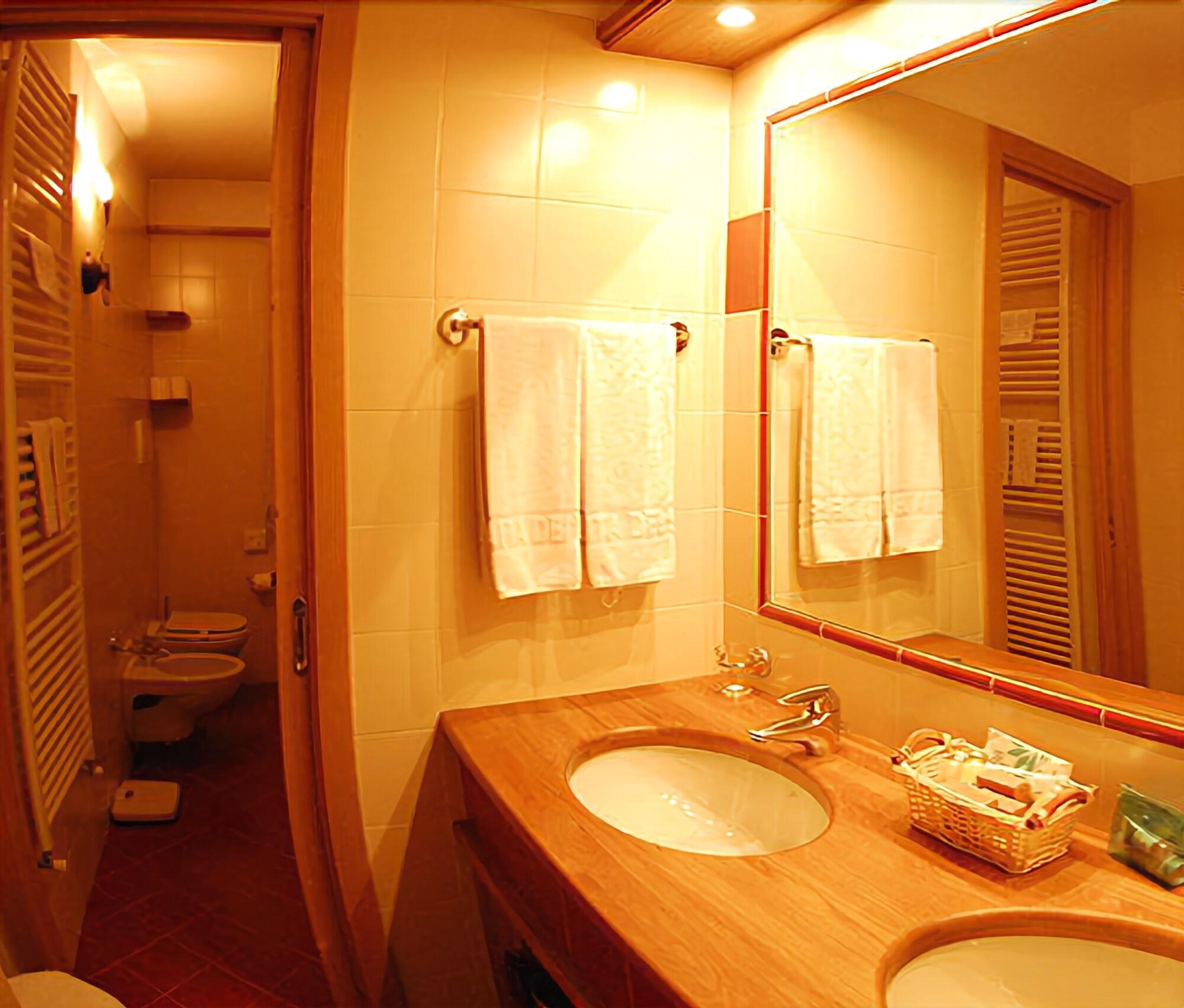 HOTEL BAITA DEI PINI 31/32