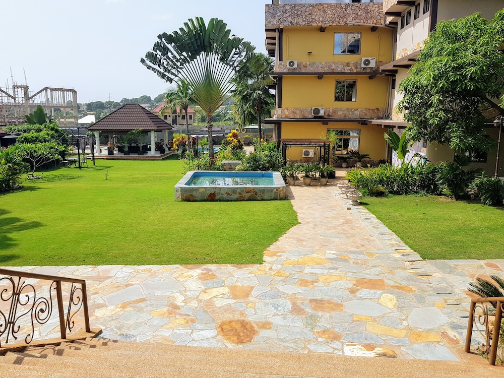 Sweet Garden Hotel 21/29