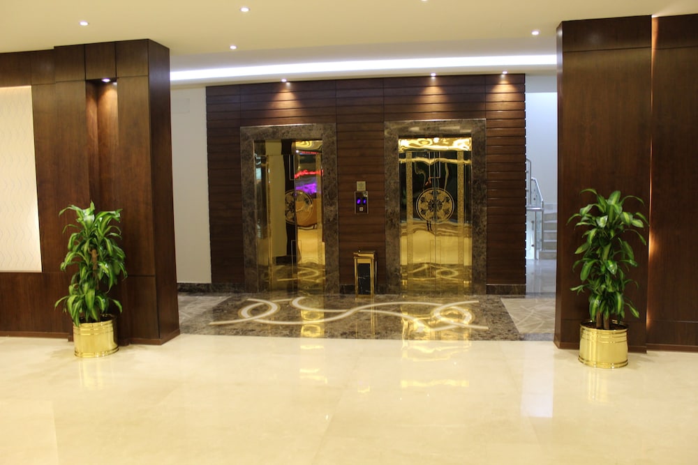 Pestana Hotel and Suites 2 10/52