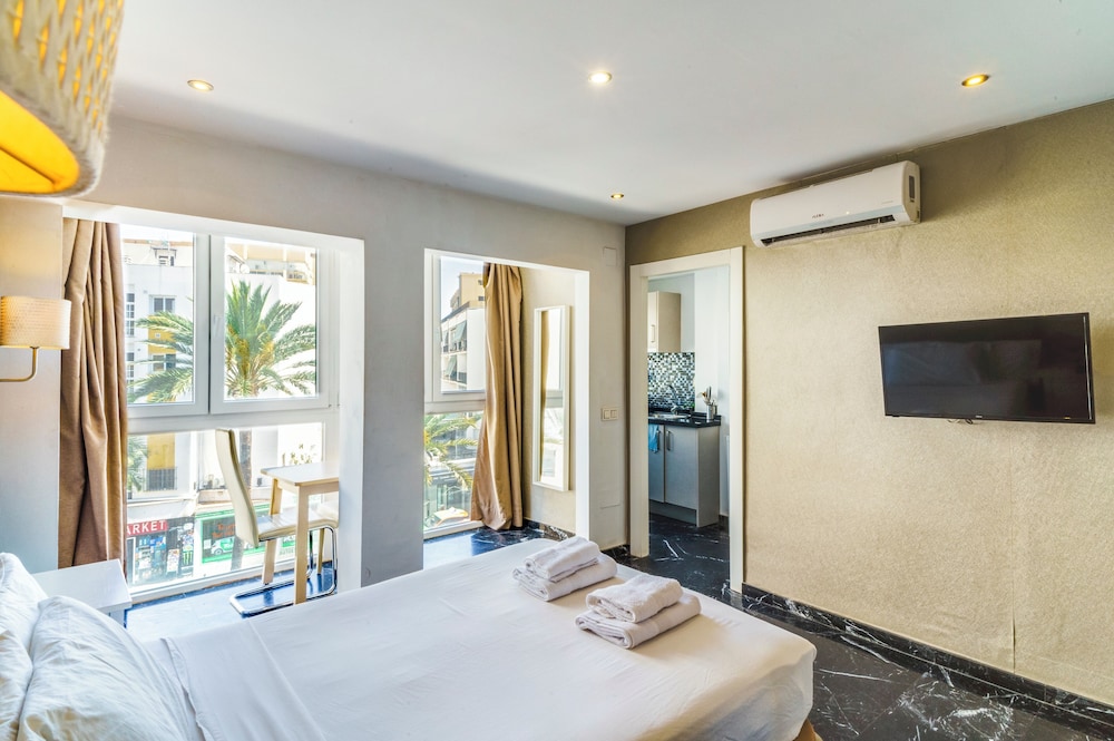 SUPERIOR, STUDIO, DOUBLE BED