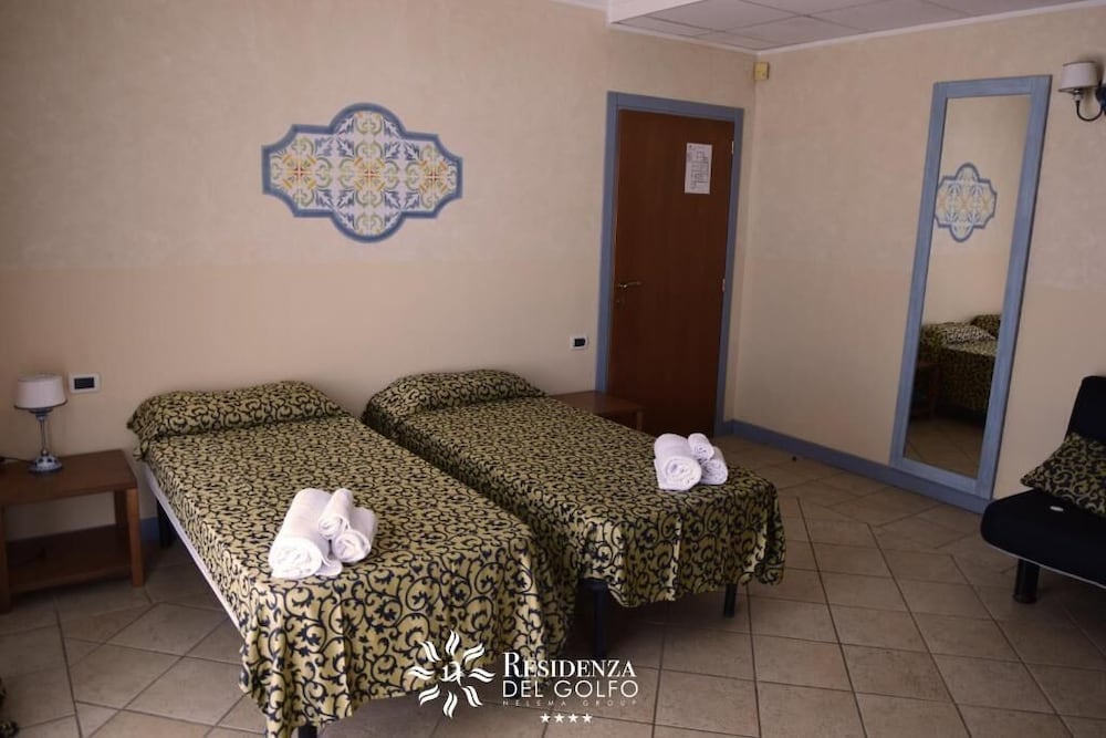 HOTEL RESIDENZA DEL GOLFO 16/38