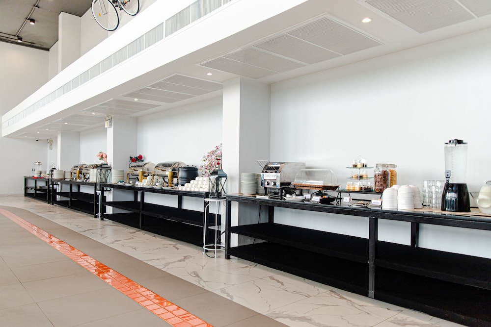 Tour De Phuket Hotel 5/71
