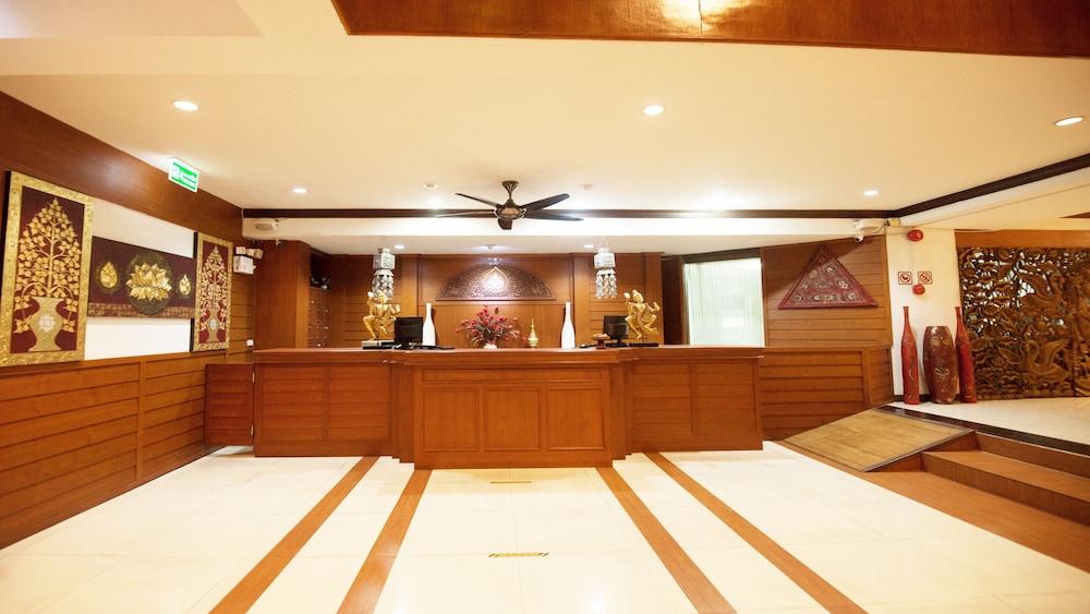 B2 Chang Phueak Gate Premier Hotel 4/31