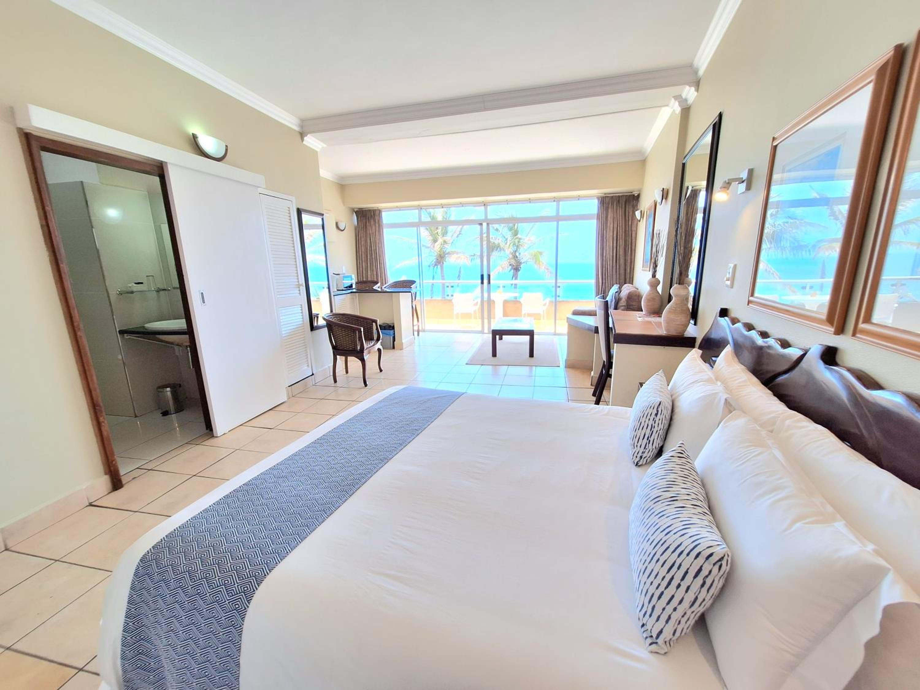 Salt Rock Hotel 8/40