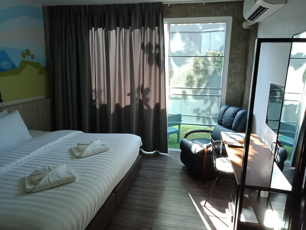 Lana Beds And Spaces 7/50