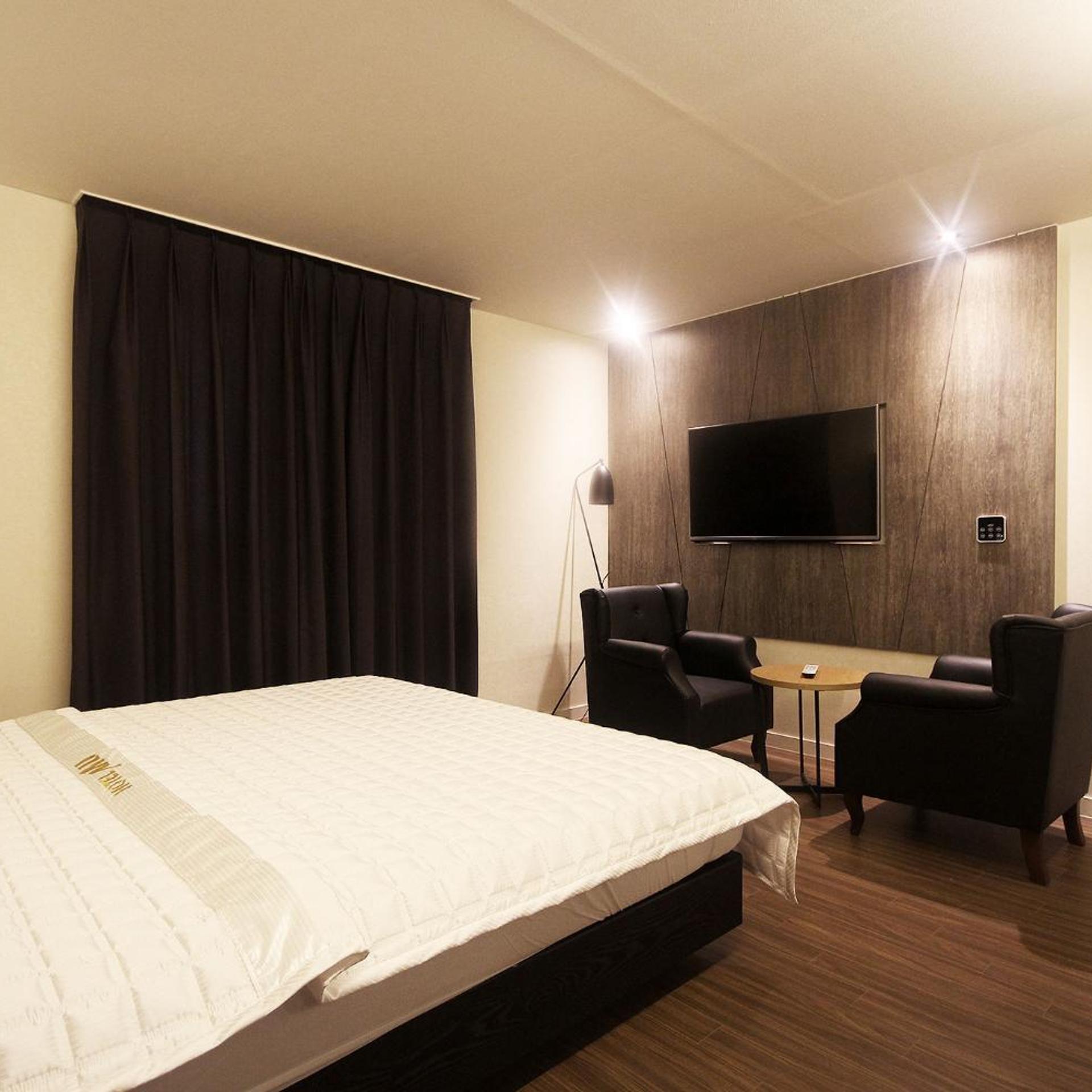 Premium, Double Bed