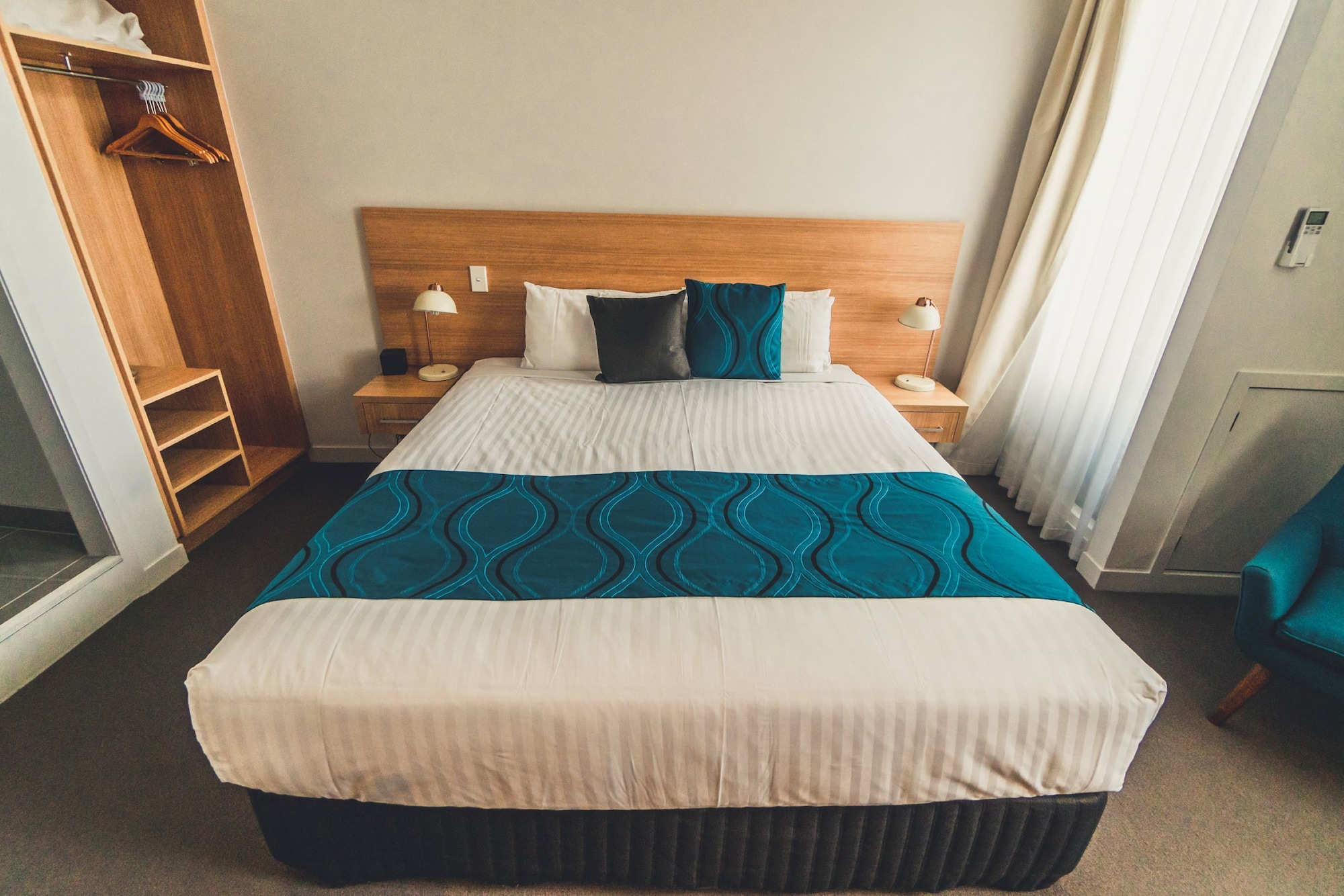 Room, King Bed, Water Front