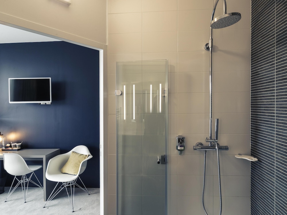 Kyriad Nantes Ouest Saint Herblain Zenith 43/44