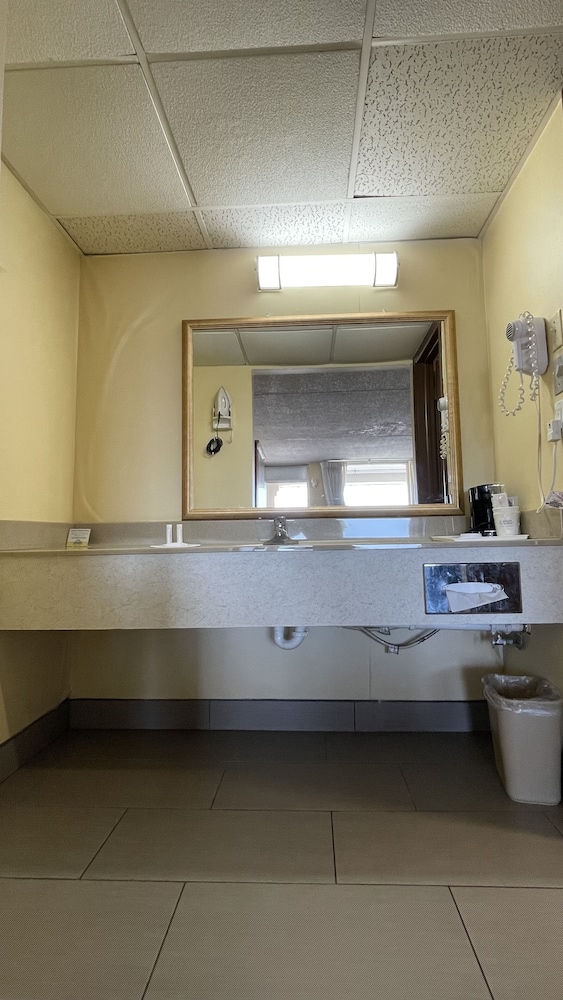 Days Inn by Wyndham Salina South 41/60