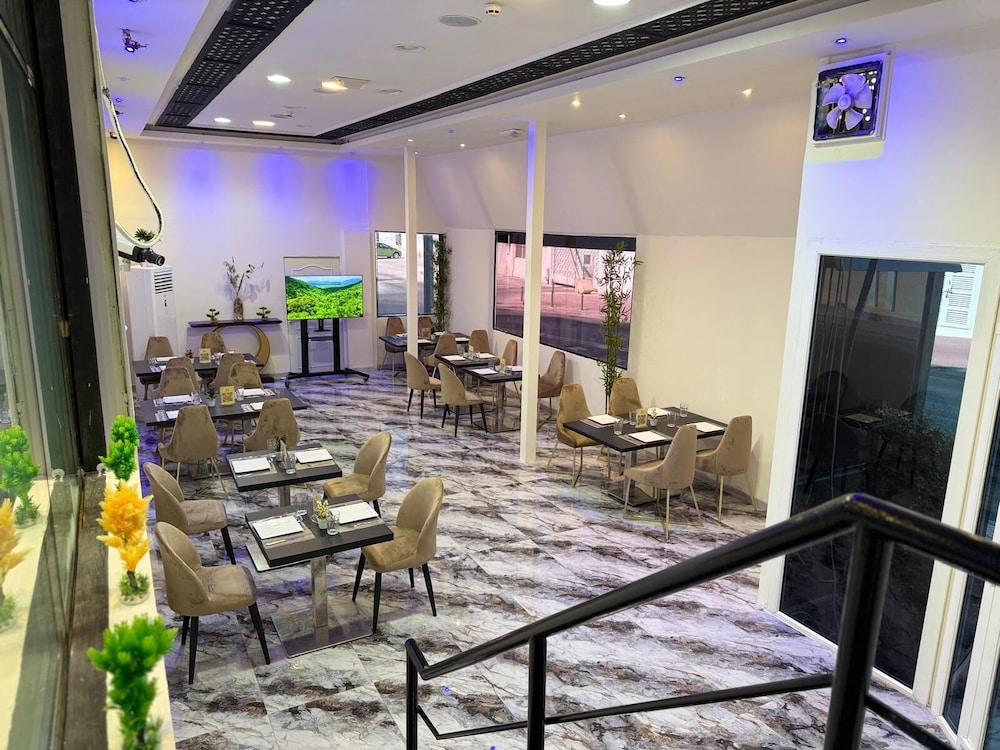 Ivory Inn Hotel Doha 44/57