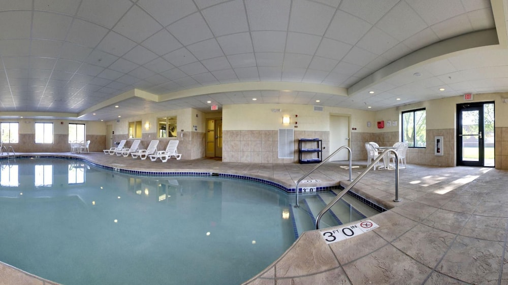 机场斯利普套房酒店(Sleep Inn and Suites Airport Milwaukee WI) 图片4