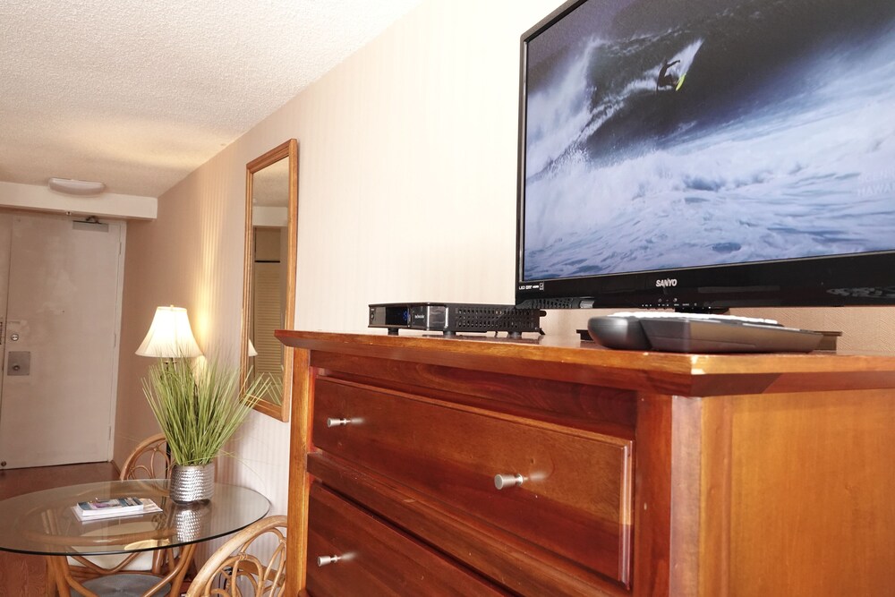 Tropical Studios At Marine Surf Waikiki 3/50