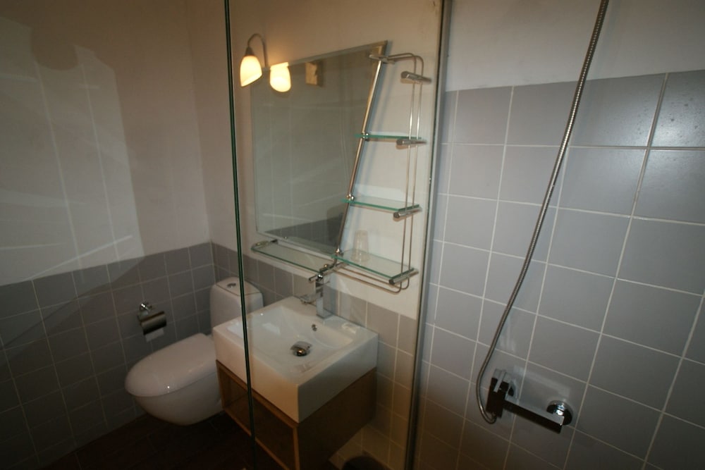 Le Residence Hotel 11/50