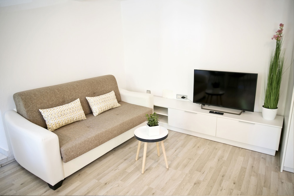 Apartments Hisa Pod Gradom 22/50