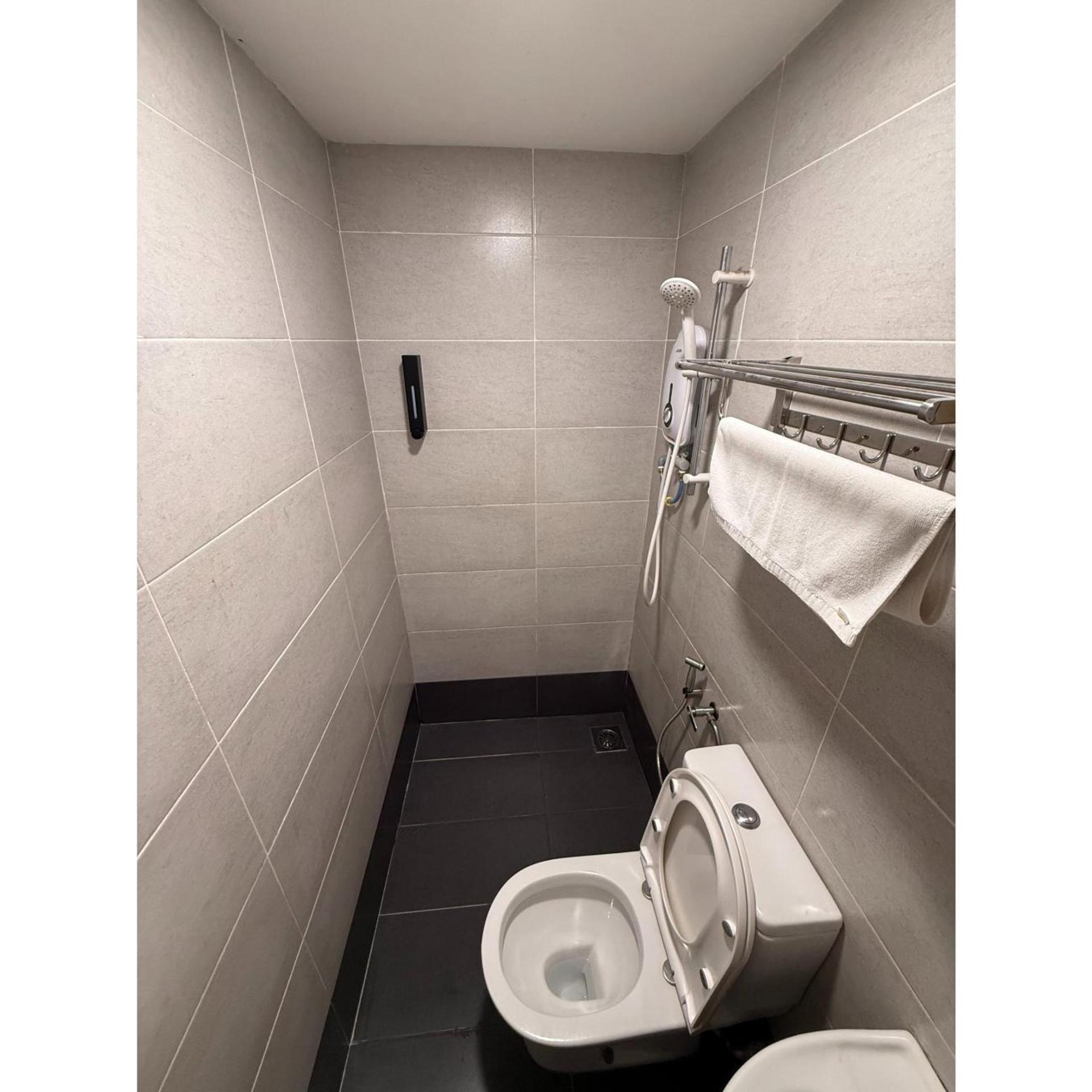 OYO 44043 First Garden Hotel 53/54