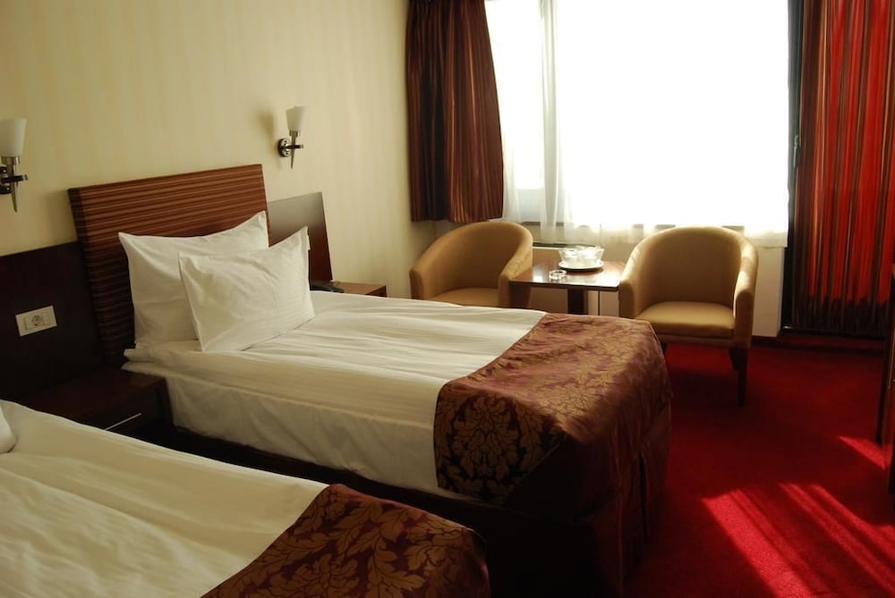 ECONOMY, DOUBLE BED