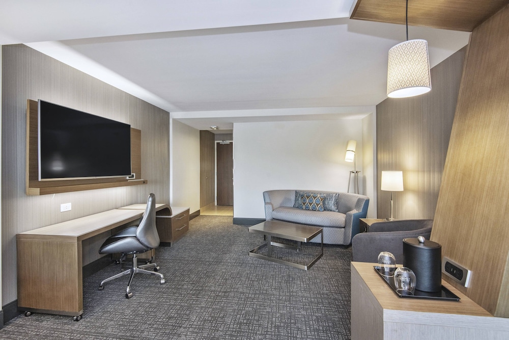 Courtyard By Marriott Raleigh Cary/Parkside Town Commons 30/52