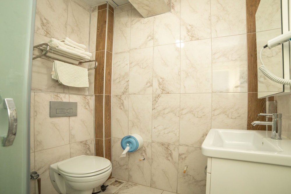 Gokceada Yakamoz Motel 42/50