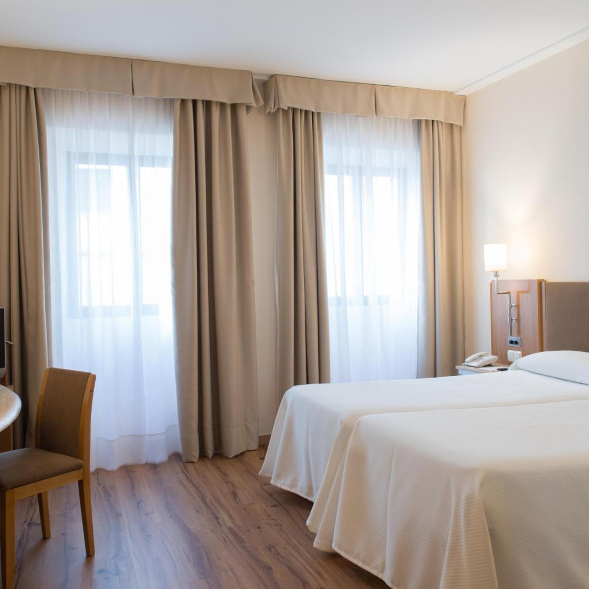 Superior, Single Bed, City View, Hotel Inglaterra 2/10