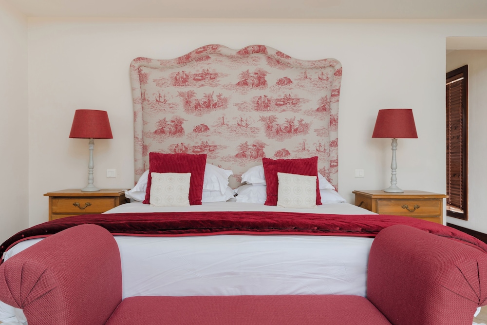 Villa, 1 Single and 3 Double Beds