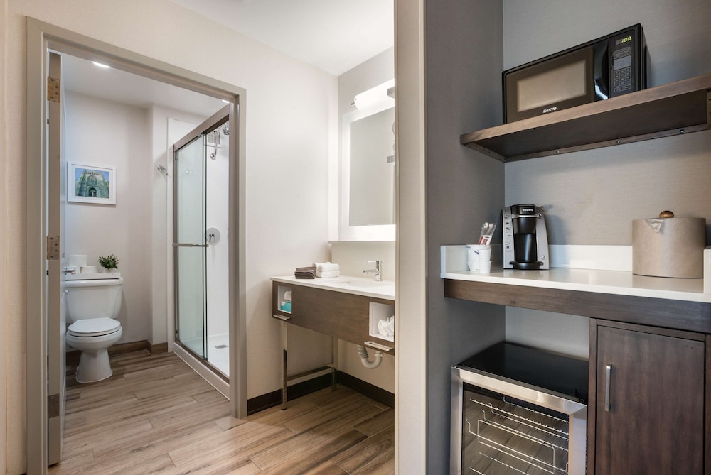 Room, King Bed, Murphy Bed، Hampton Inn Princeton, NJ 9/9
