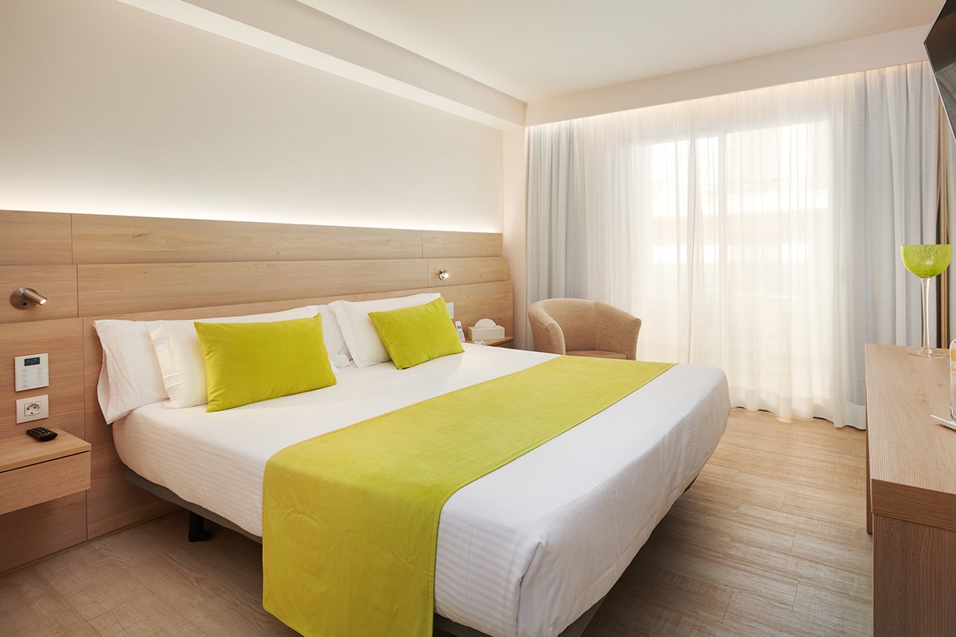 Junior Suite, Superior, Lateral Side Sea View
