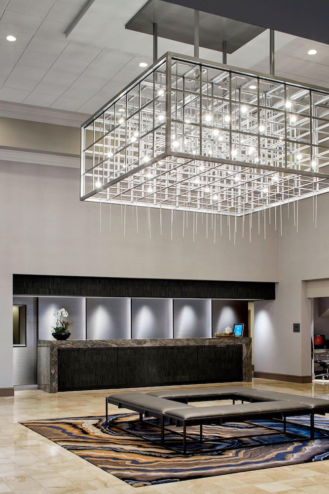 Cincinnati Marriott North 10/36