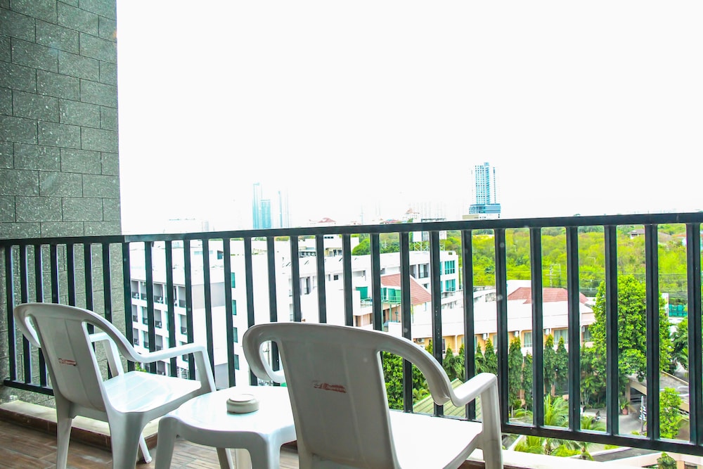 Mike Garden Resort Hotel 51/61