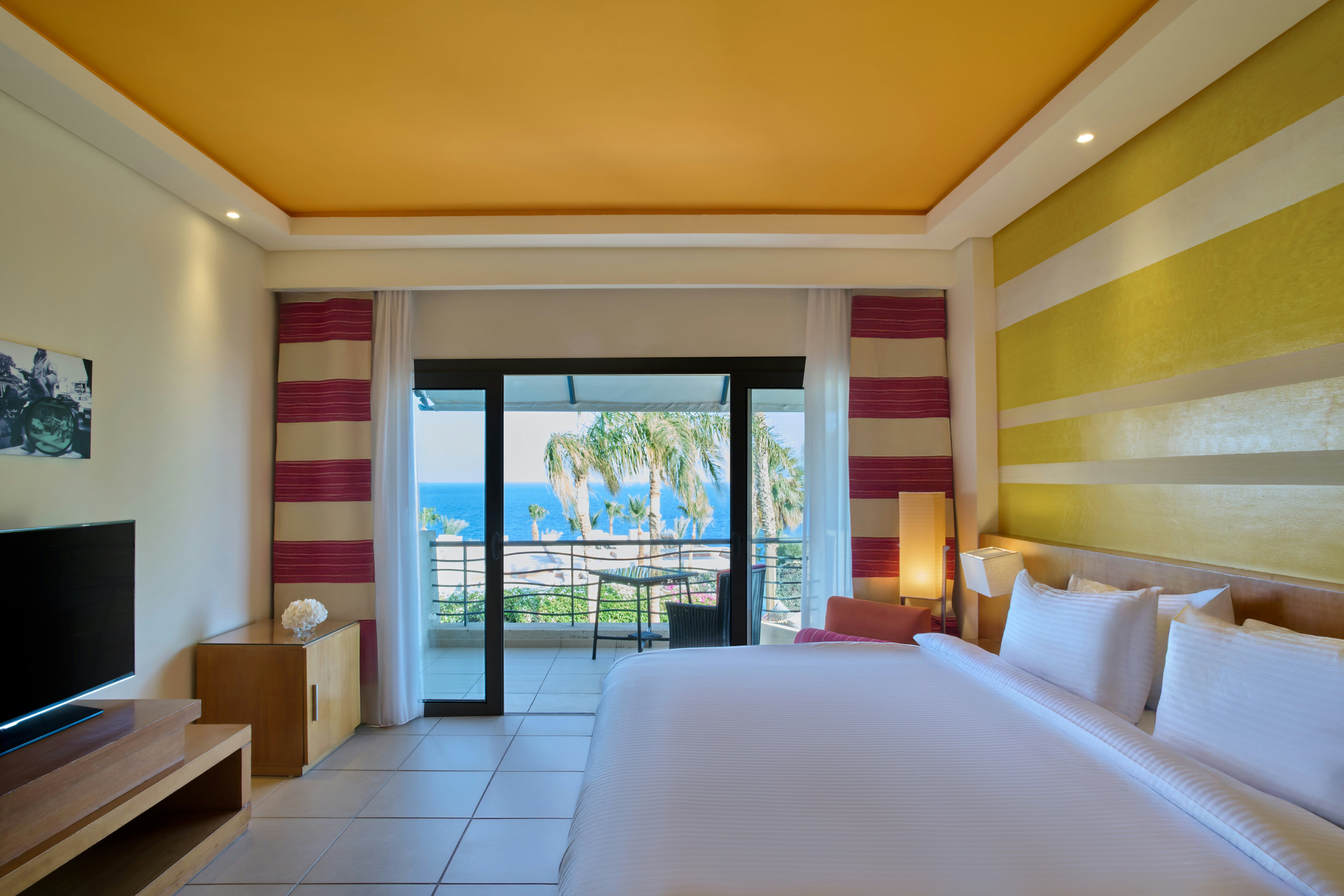 GRAND ROTANA RESORT AND SPA 3/50