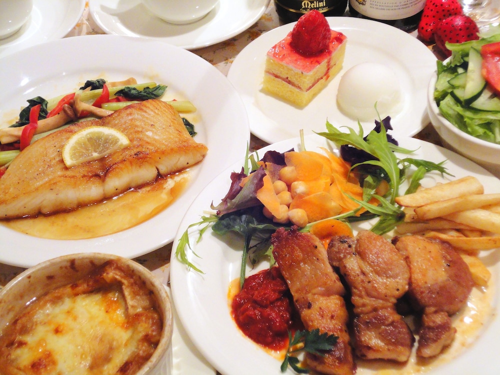 Cozy Inn Antique 5/23
