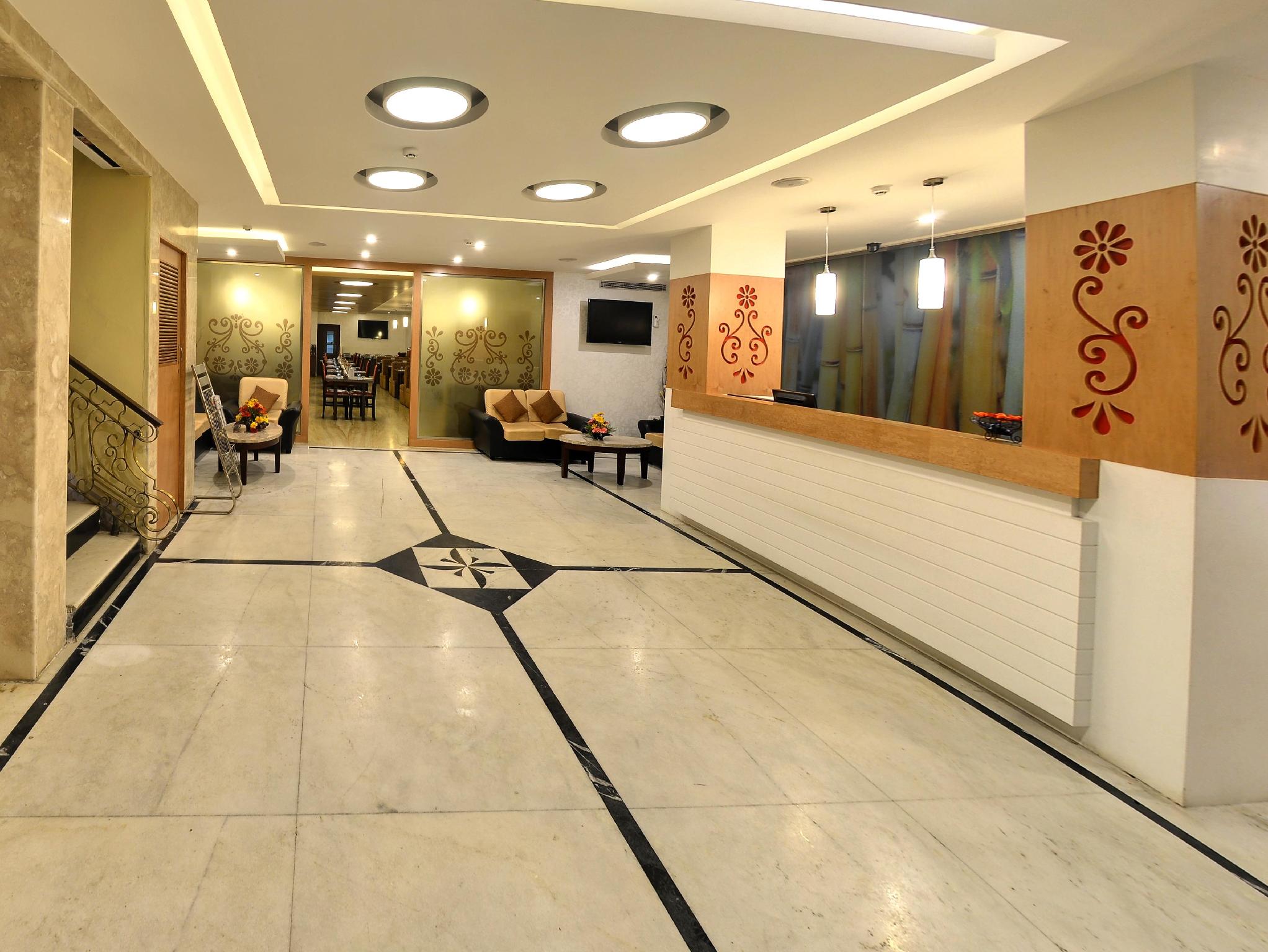 Lobby at Gokulam Park Chennai, CHENNAI (MADRAS)