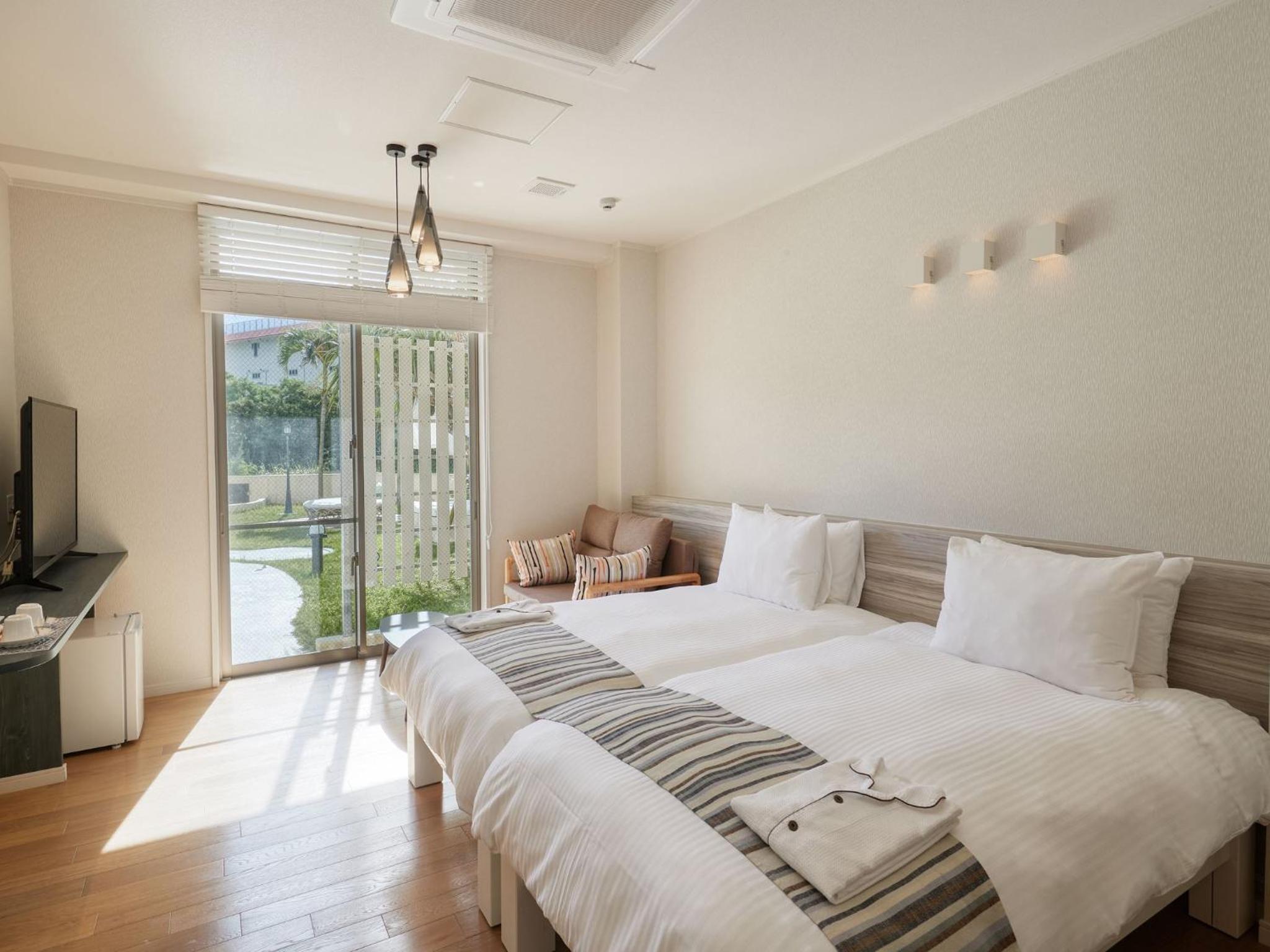 Room, Twin Beds