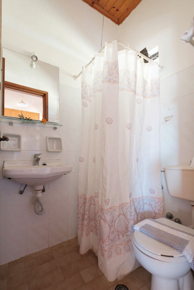 Canal D Amour Apartments 43/47