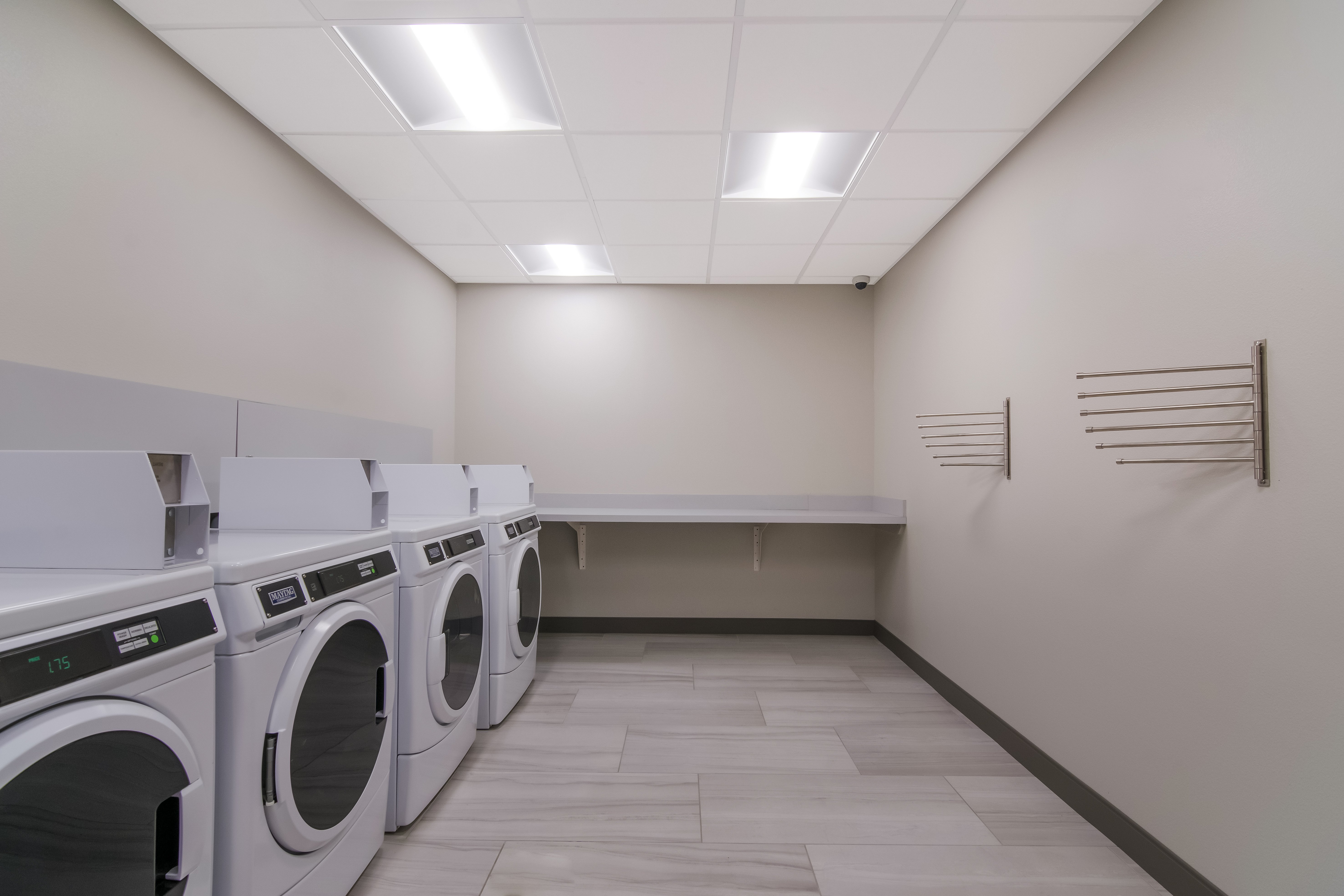 Holiday Inn Express & Suites Springdale - Fayetteville Area 50/58