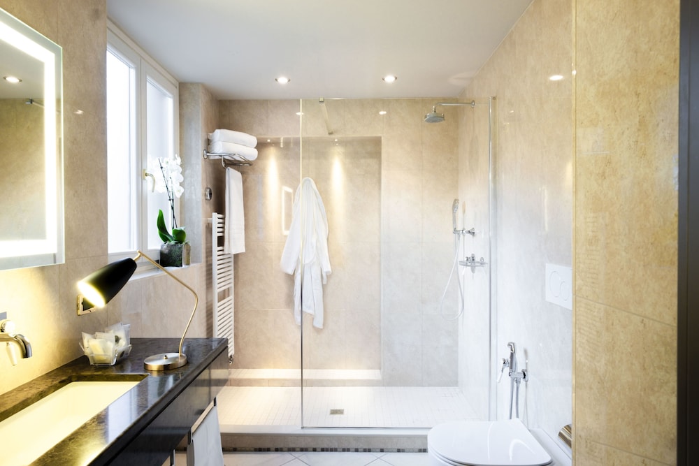 Hotel Accademia Verona 12/80