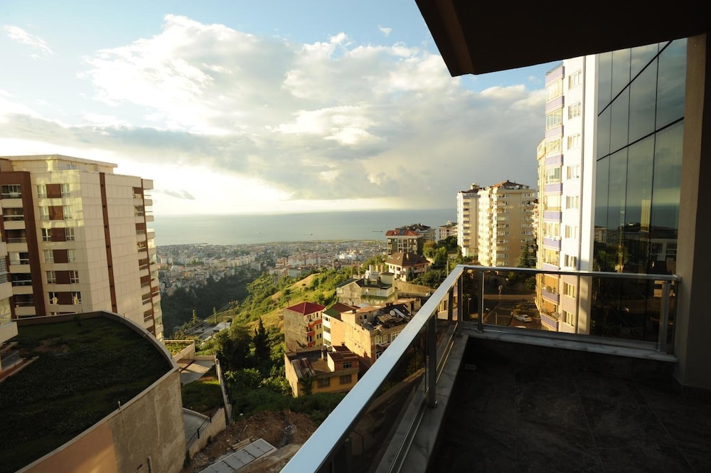 QAMAR PRESTIGE SUITES 6/49