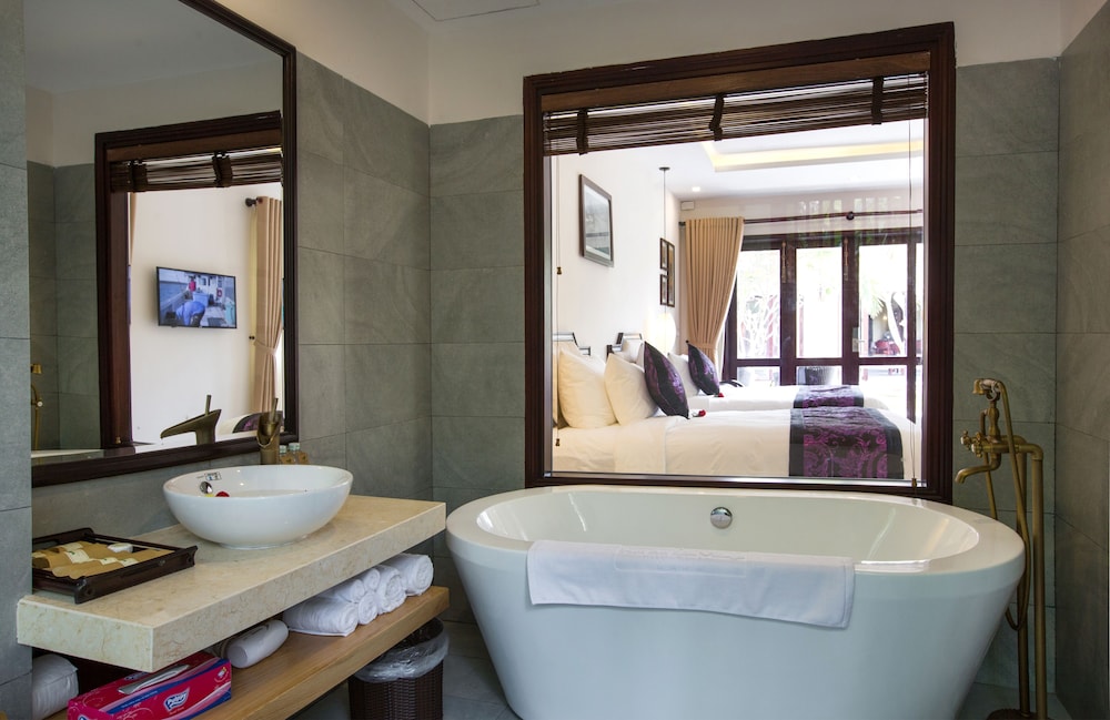 Grand Signature by M Village Hoi An Resort, a brand of Modern Village Lifestyle 70/70