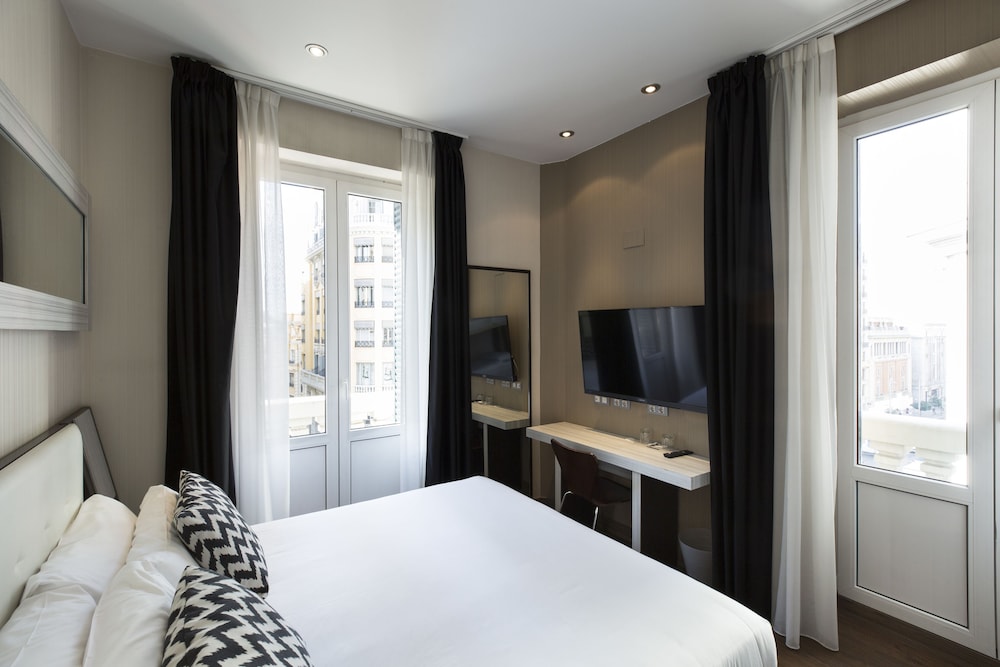 Petit Palace Triball 25/65
