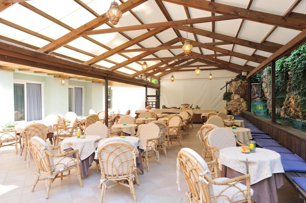 Hotel Salus 39/46