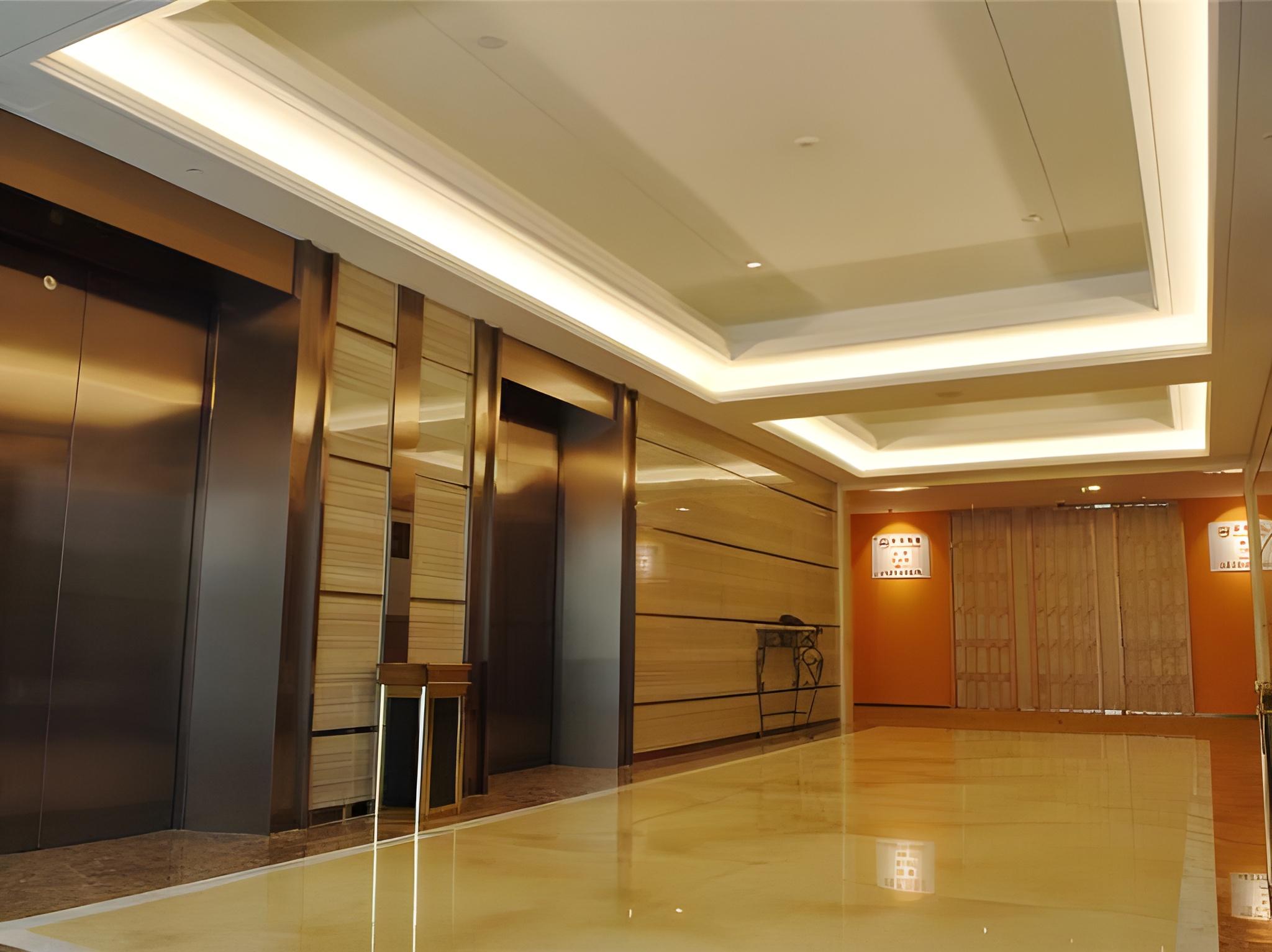 Dazhong Airport South 25/32