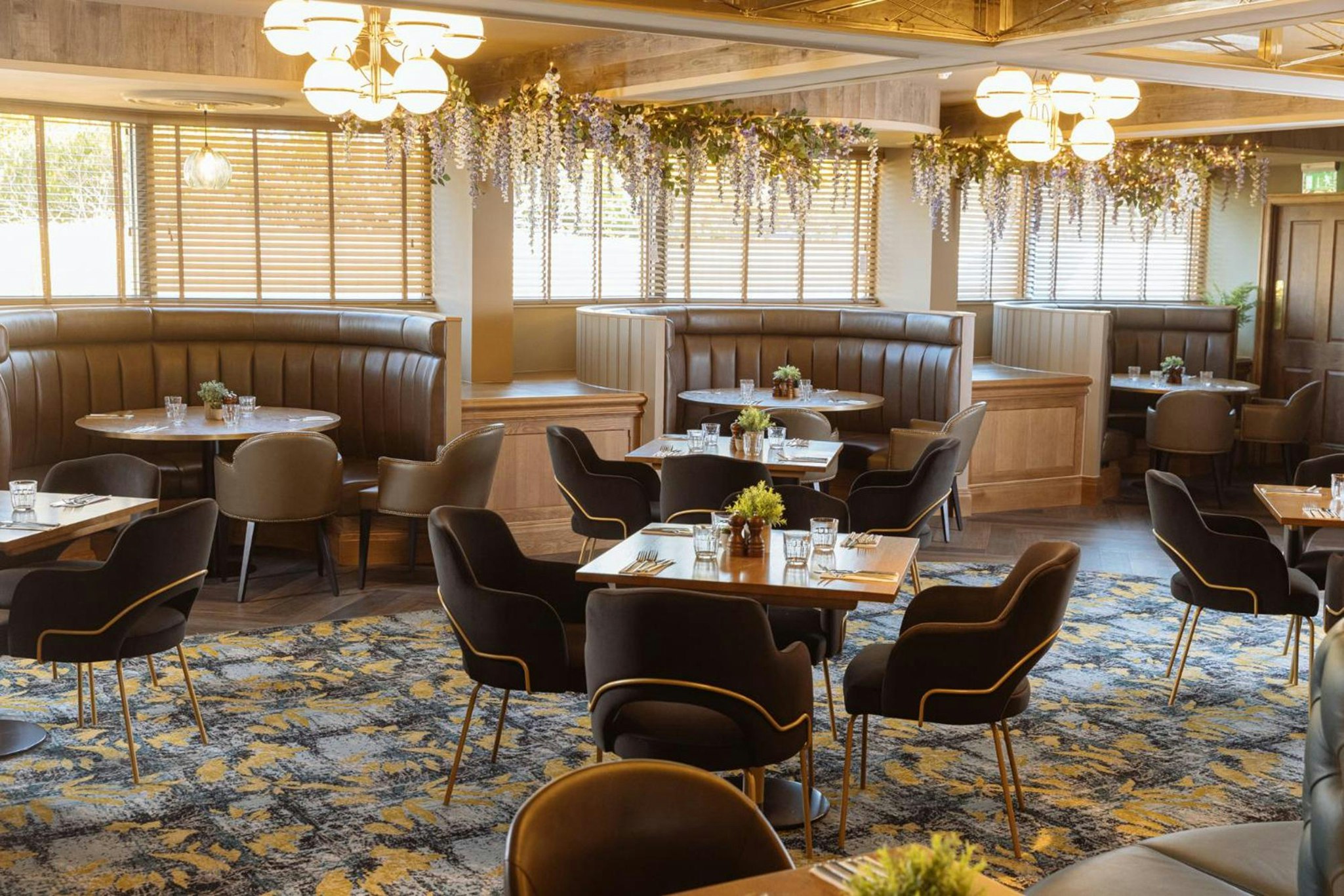 Redhurst Hotel 46/62