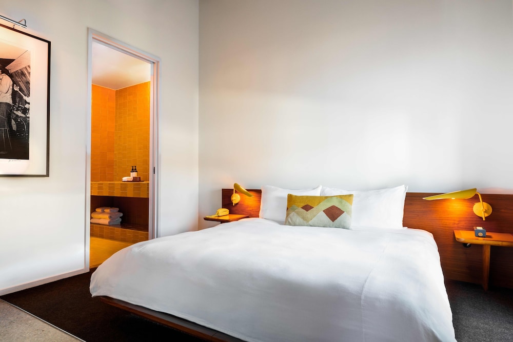 JUNIOR SUITE, BALCONY