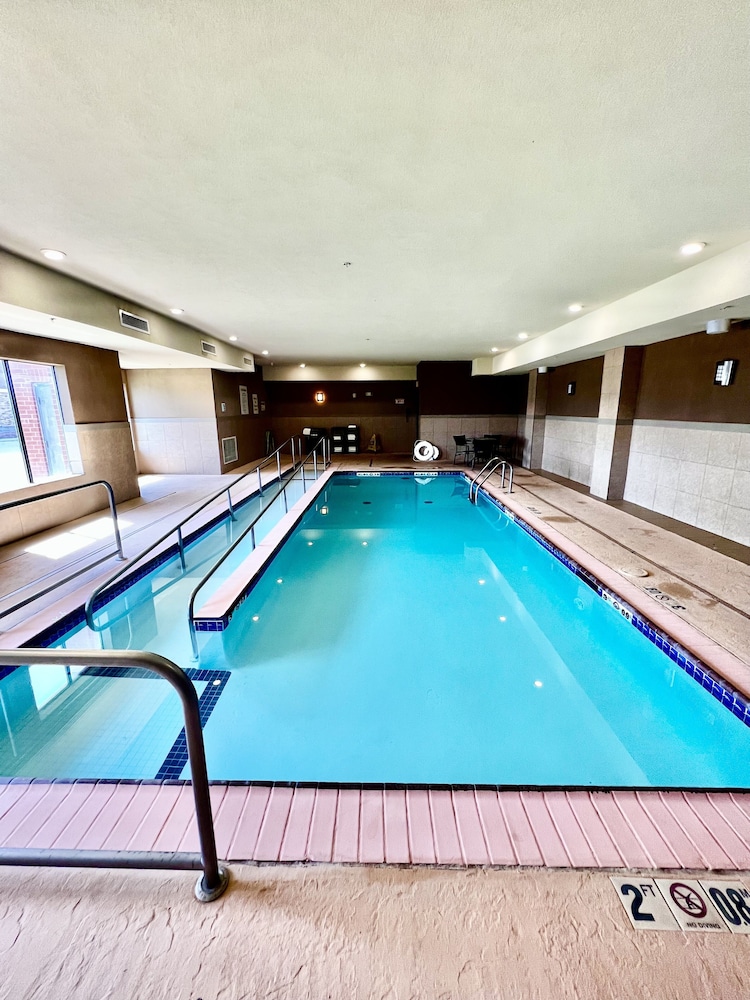 swimming pool spa