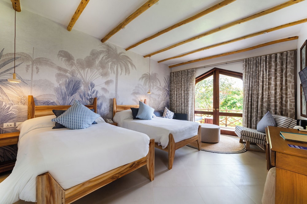Bluebay Beach Resort & Spa 14/52