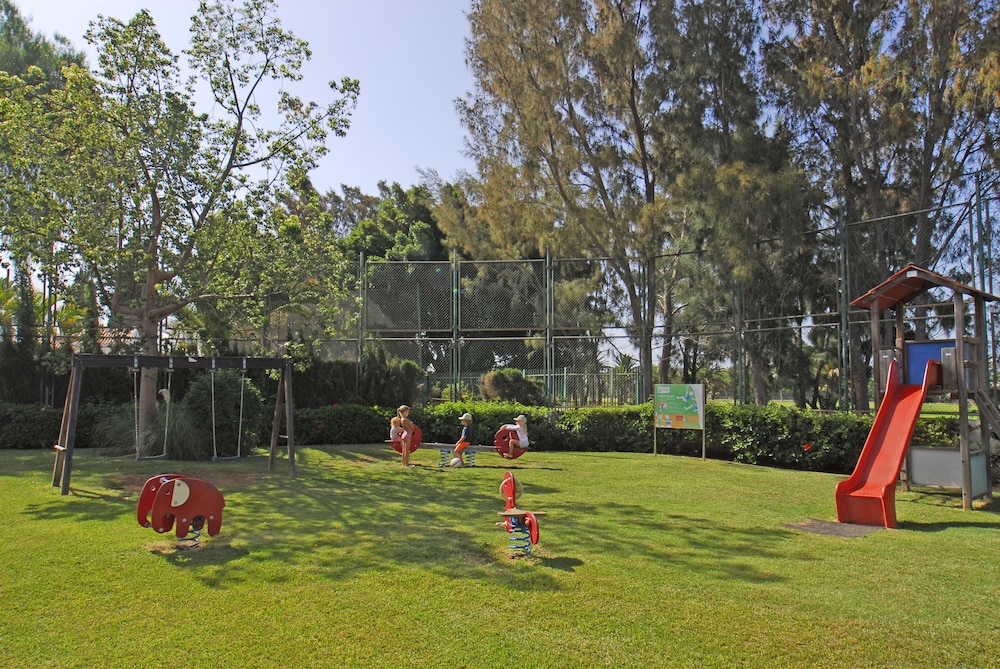 Cordial Green Golf Bungalows 24/60
