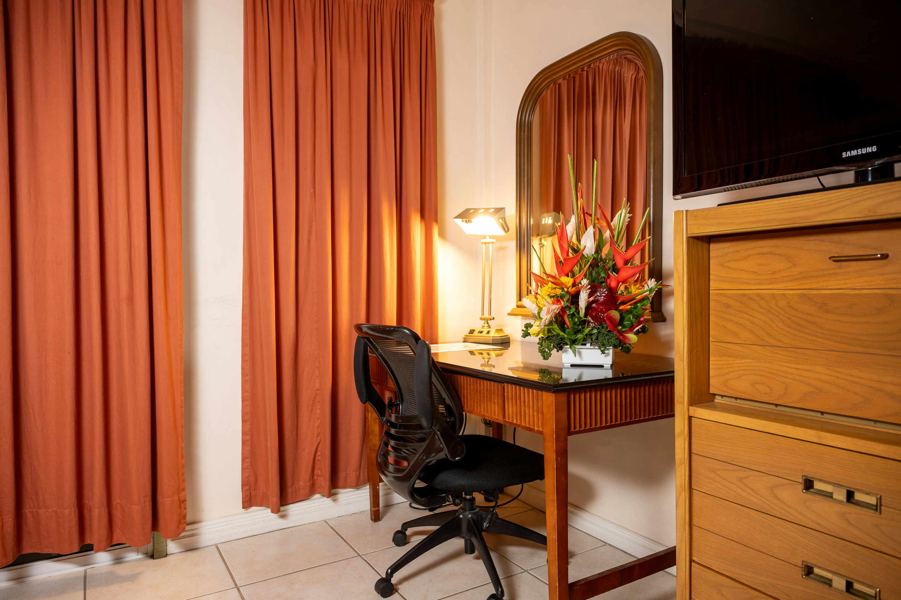 Grand Coastal Hotel 7/50